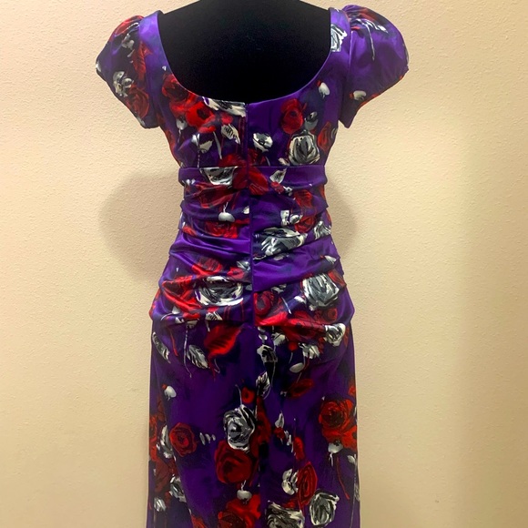 NWOT Purple Suzi Chin for Maggy Boutique purple ruched Dress size 6. Never worn. - Picture 2 of 3